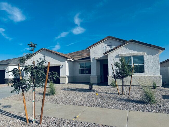 Foto del edificio - 15357 W Cottontail Ln