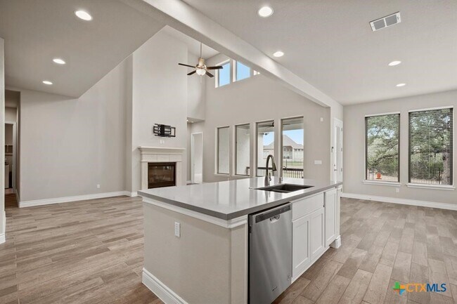 Foto del edificio - 1164 Waddie Way