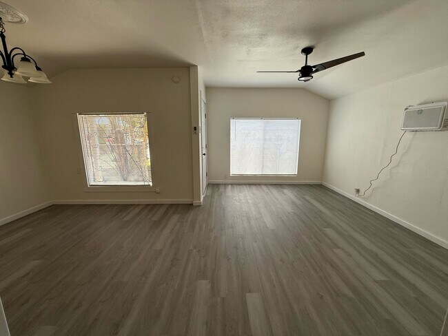 Foto del edificio - 322 W Vine Ave