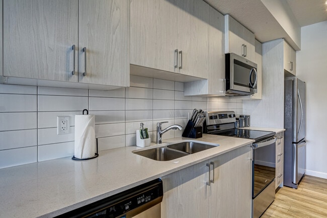 Building Photo - 3727 Sage Hill Dr NW