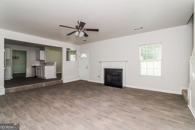 Building Photo - 2774 Elkmont Ridge SW