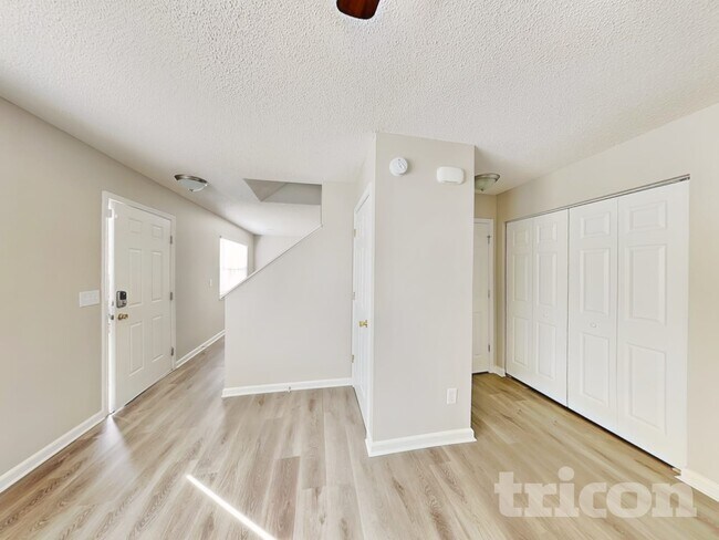 Foto del edificio - 540 Halleck Ln