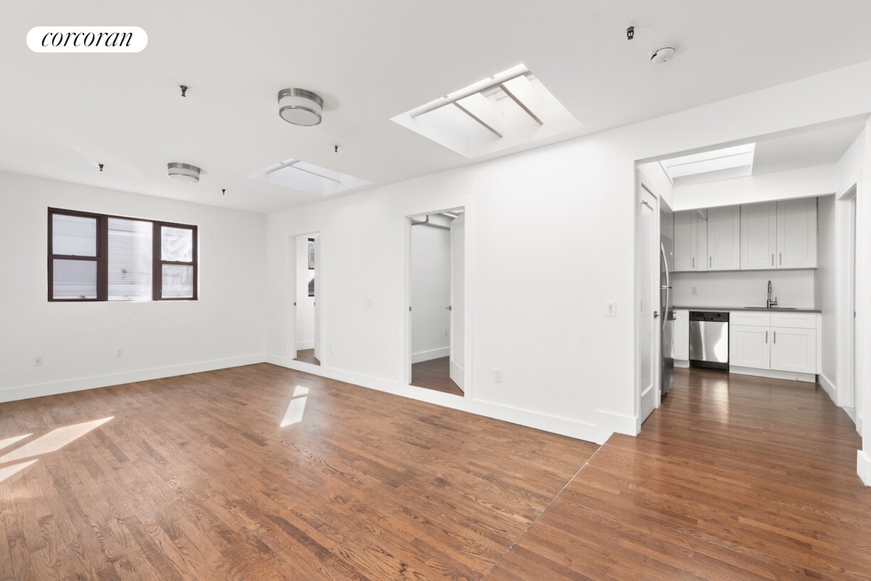Primary Photo - 156 N 4th St