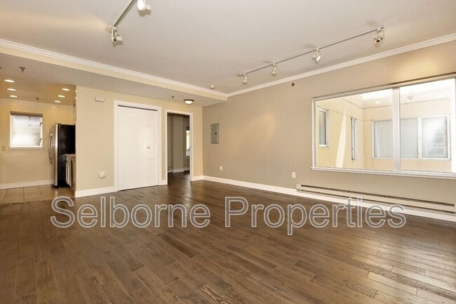 Building Photo - 1401 Jackson St