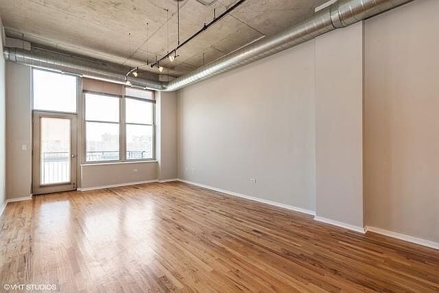 Building Photo - 6 S Laflin St