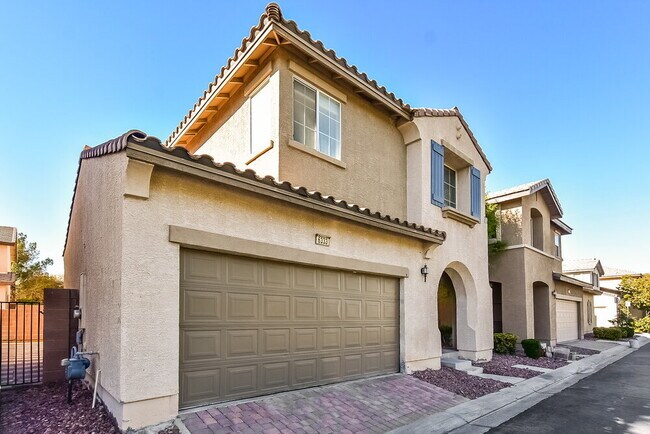 Foto del edificio - 6333 Blushing Willow St