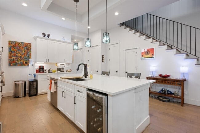 Foto del edificio - 1136 Adele St