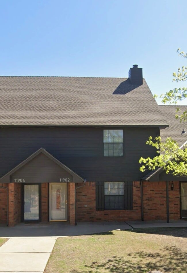 Building Photo - 11902 Shady Trail Ln