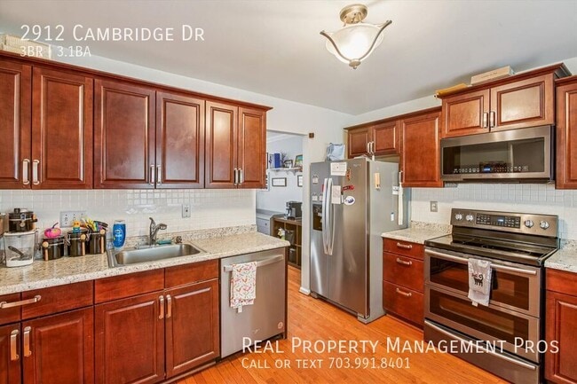 Photo - 2912 Cambridge Dr Townhome