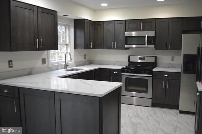 Building Photo - 6812 Earthstar Ct