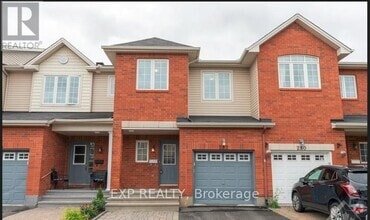 Building Photo - 282 Macoun Cir