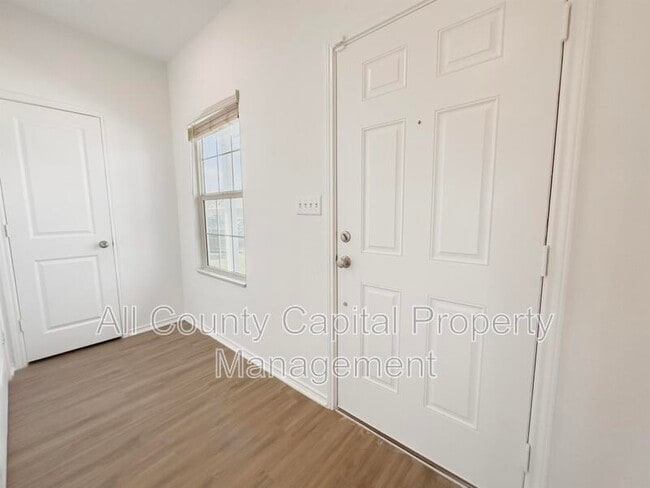 Building Photo - 14007 Tordillo Dr