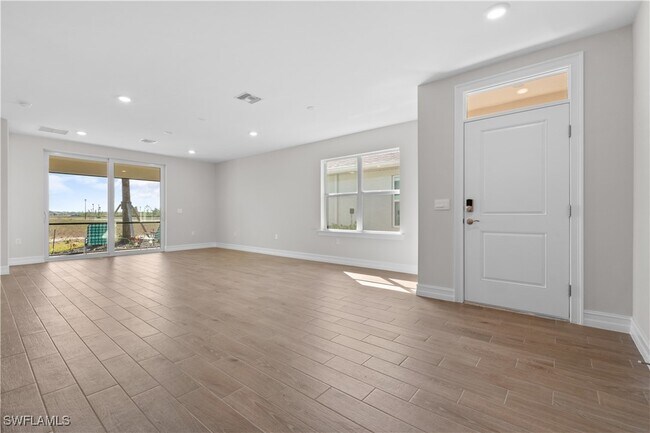 Foto del edificio - 17817 Oleander Ave