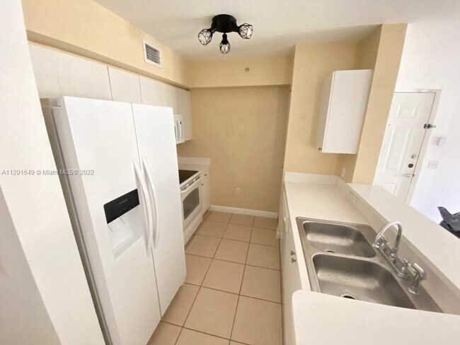 Foto del edificio - 15480 SW 284th St