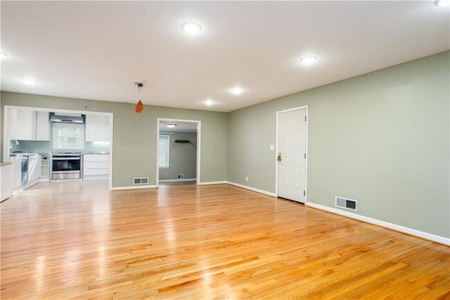 Foto del edificio - 4089 Longview Dr