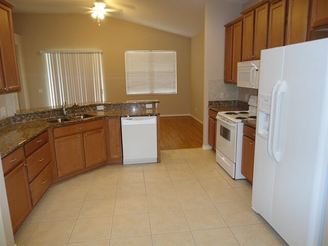 Building Photo - 10209 Tapestry Key Ct