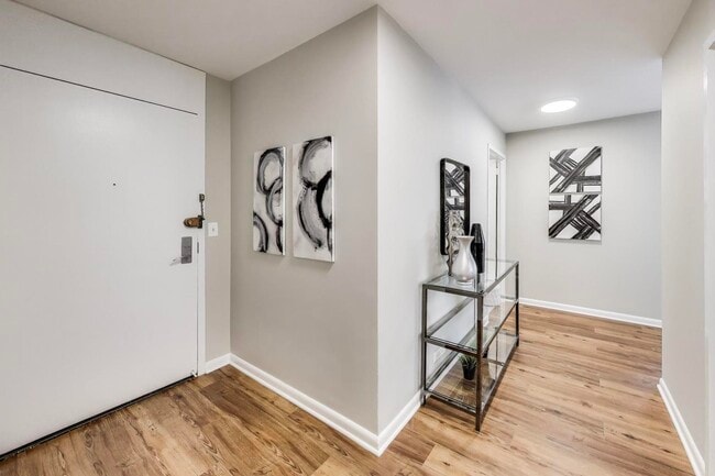 Foto del edificio - 2800 N Lake Shore Dr