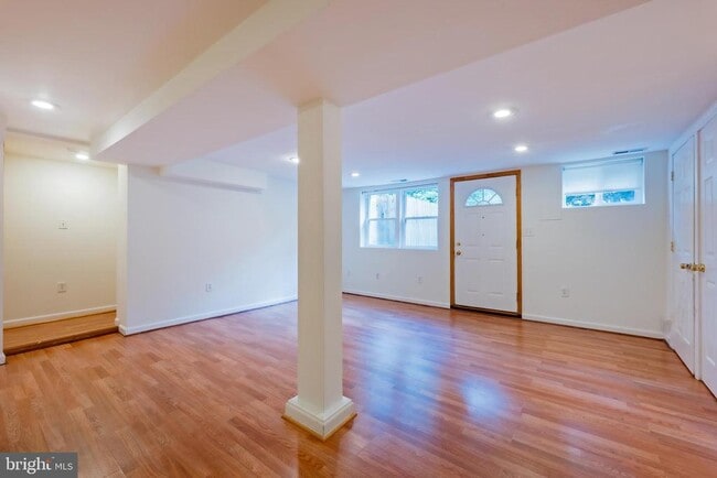 Building Photo - 7814 Garland Ave