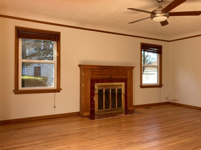 Sala de estar - 4407 SE Tibbetts St