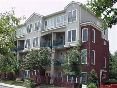 Fronto of Building, Your patio is on the main floor, 2nd from the right - 314 S Cedar St