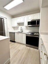 Building Photo - 10795 SW 108th Ave