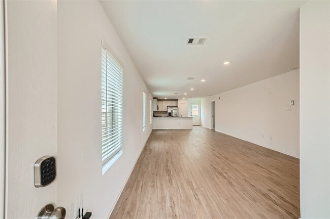 Building Photo - 4143 Saw Mill Peak Ln