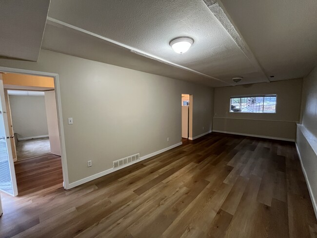 Building Photo - 656 Gatensbury St