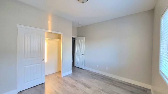 Foto del edificio - 1400 Star Rd