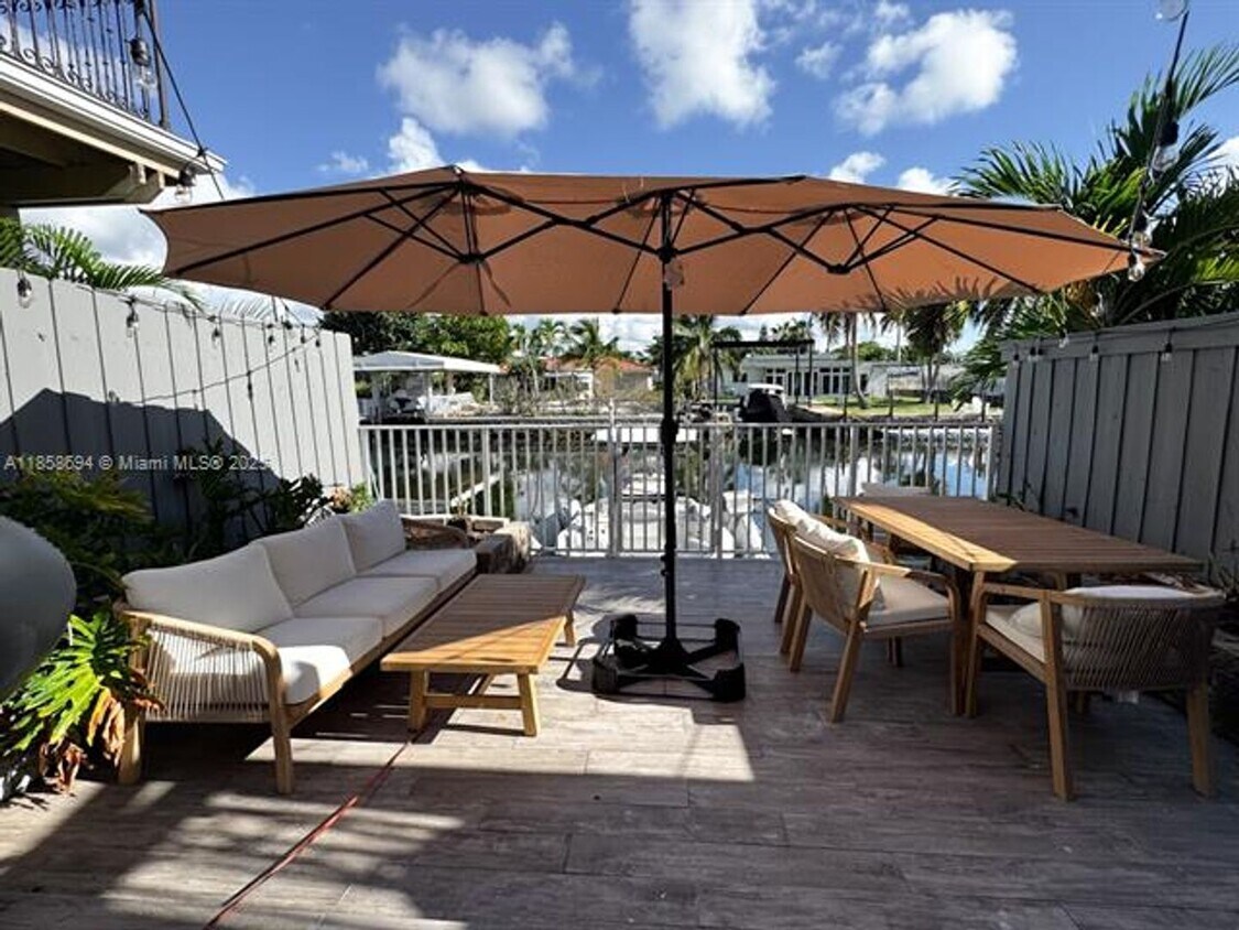 Photo - 2213 NE 123rd St #0 NORTH MIAMI, FL 33181