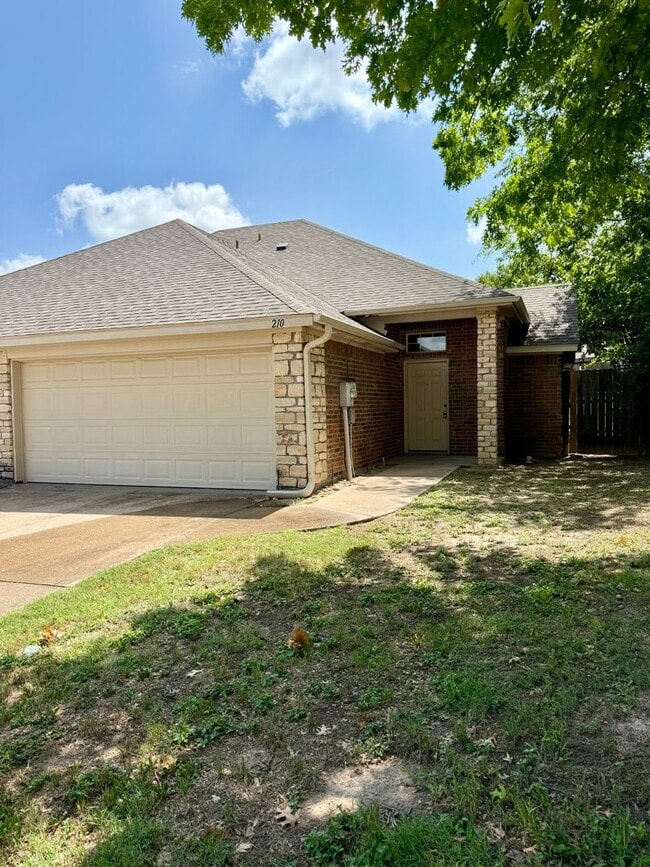 Building Photo - 210 Rentz Pl Cir