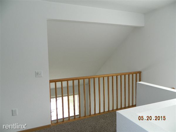 Building Photo - 525 E 5th St