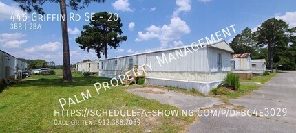 Building Photo - 446 Griffin Rd SE