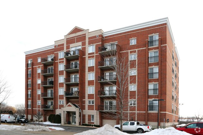 Building Photo - 405 Creekside Dr