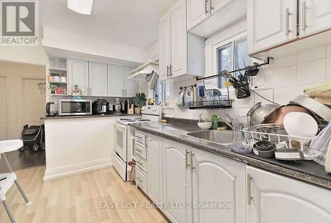 Photo du bâtiment - 777 Birchmount Rd