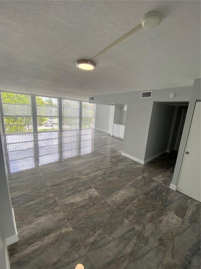 Building Photo - 2101 Atlantic Shores Blvd