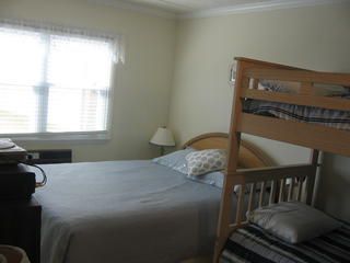 Building Photo - 302 E Marina Ct