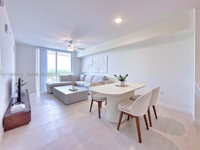 Foto del edificio - 11239 NW 4th St