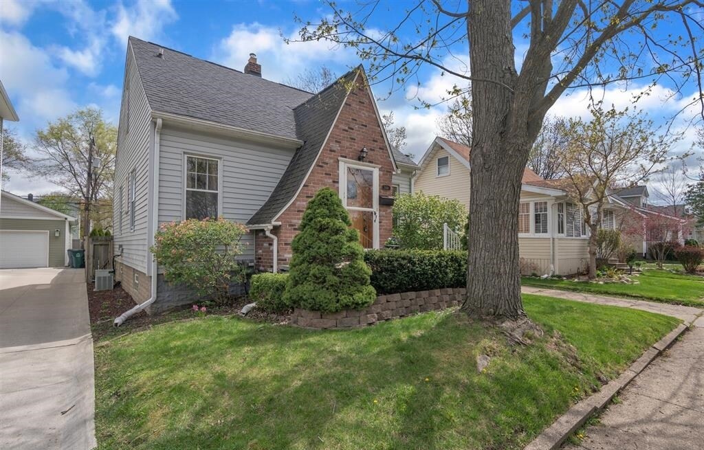 3648 Bacon Ave, Berkley, MI 48072 House Rental in Berkley, MI