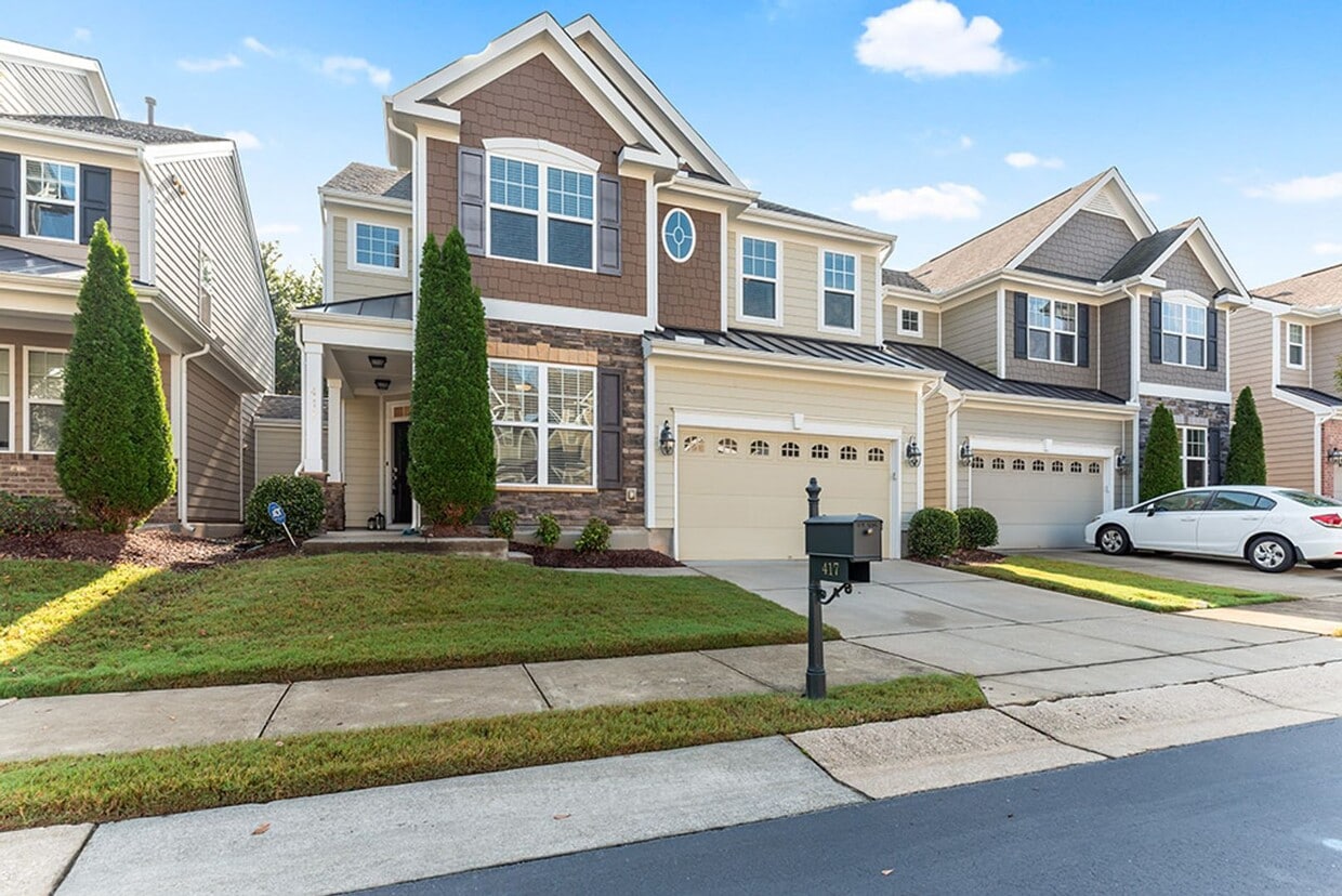 Primary Photo - Great townhome in Heritage!