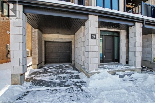 Building Photo - 143 Elgin St N