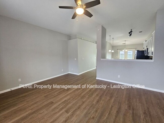 Photo - 688 Estrella Dr House