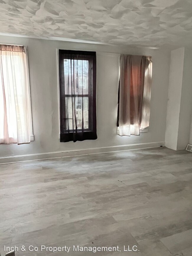 Building Photo - 5 br, 1 bath House - 118 S Penn Street