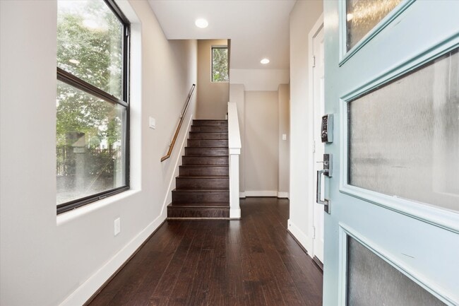 Foto del edificio - 3212 N MacGregor Way