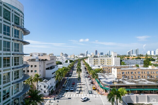 Foto del edificio - 1568 Washington Ave