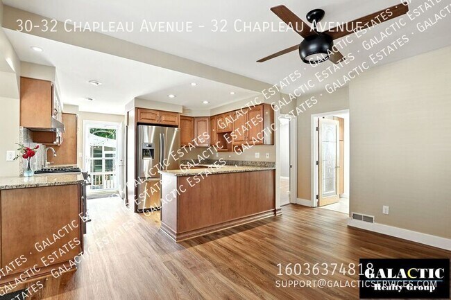 Foto del edificio - 30-32 Chapleau Avenue-32 Chapleau Avenue