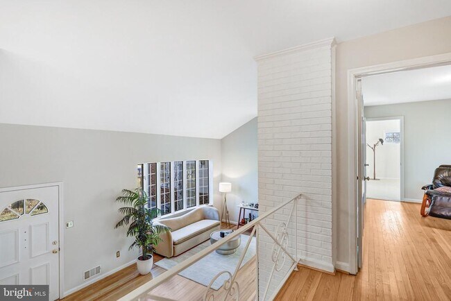 Foto del edificio - 9232 Forest Haven Dr