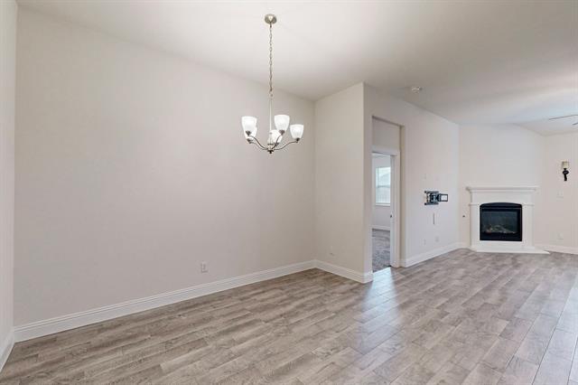 Foto del edificio - 10925 Klondike Ln