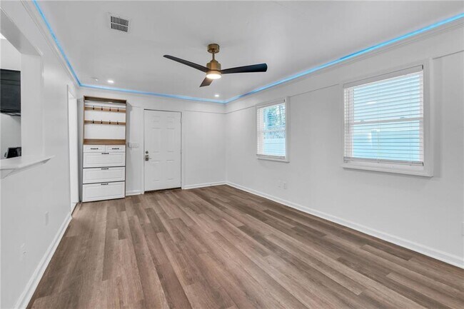 Foto del edificio - 2851 Forrest Hills Dr SW