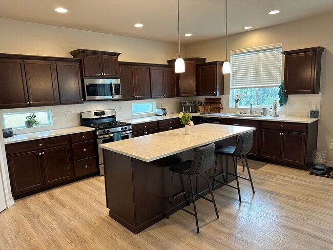 Foto del edificio - Gem Heights Area Luxury