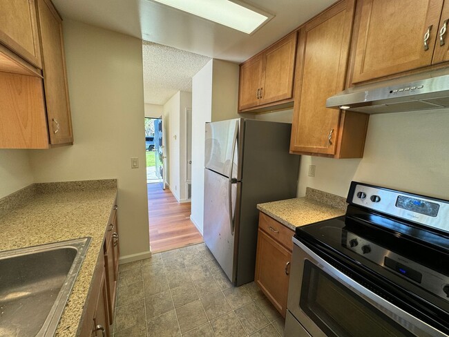 Foto del edificio - West San Jose Condo in Cupertino School Di...